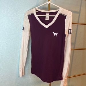 XS Pink VS V neck long sleeve shirt Maroon/ White